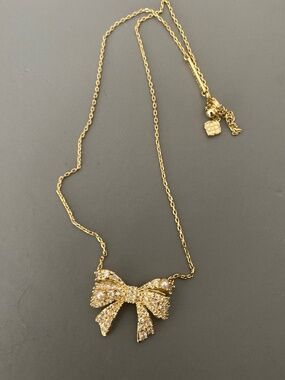 NIB Kendra Scott bow necklace